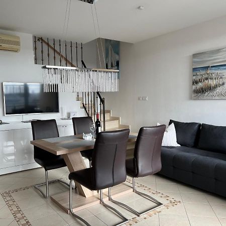 Maj Premium Apartment Porec Bagian luar foto