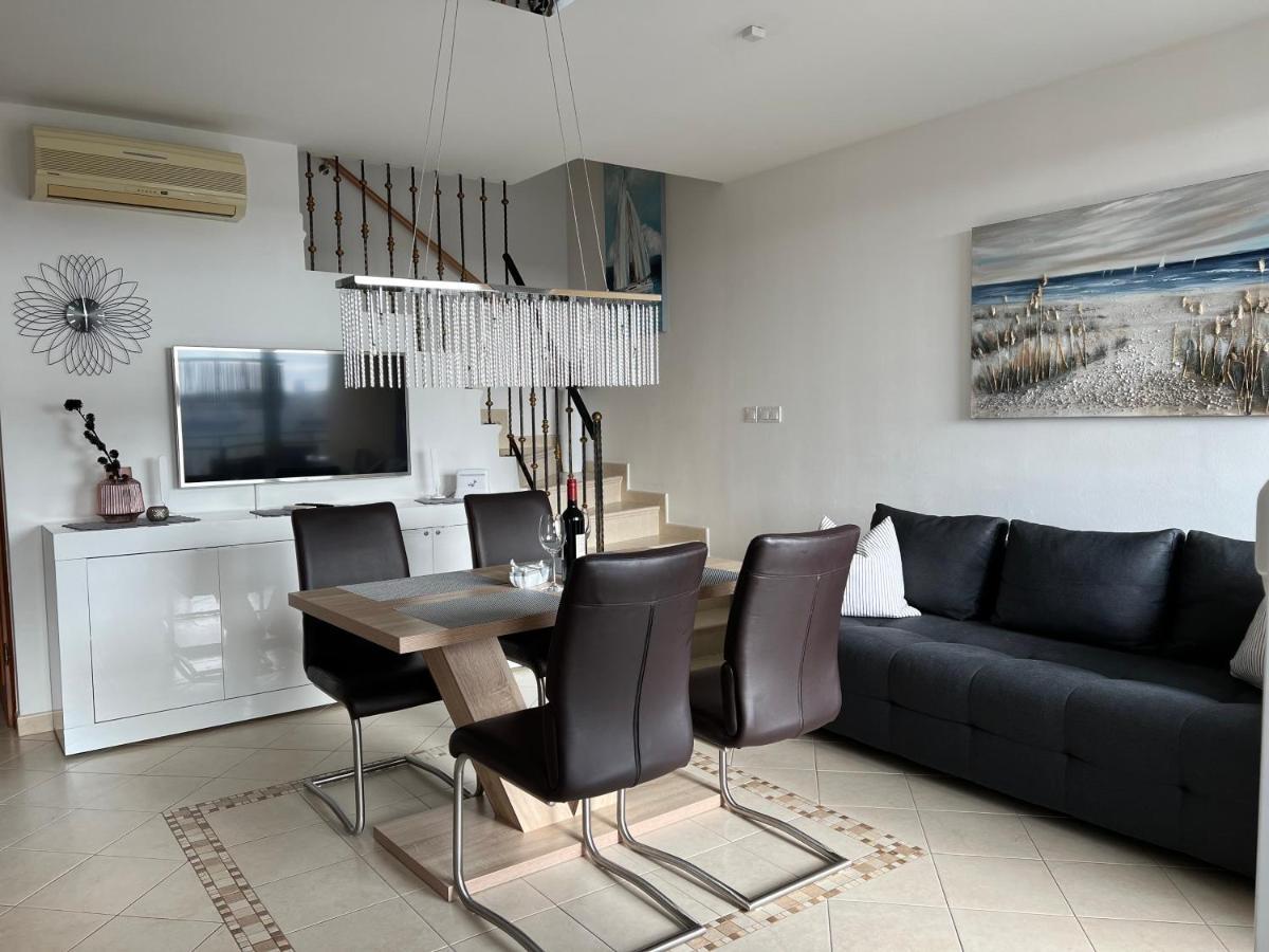 Maj Premium Apartment Porec Bagian luar foto