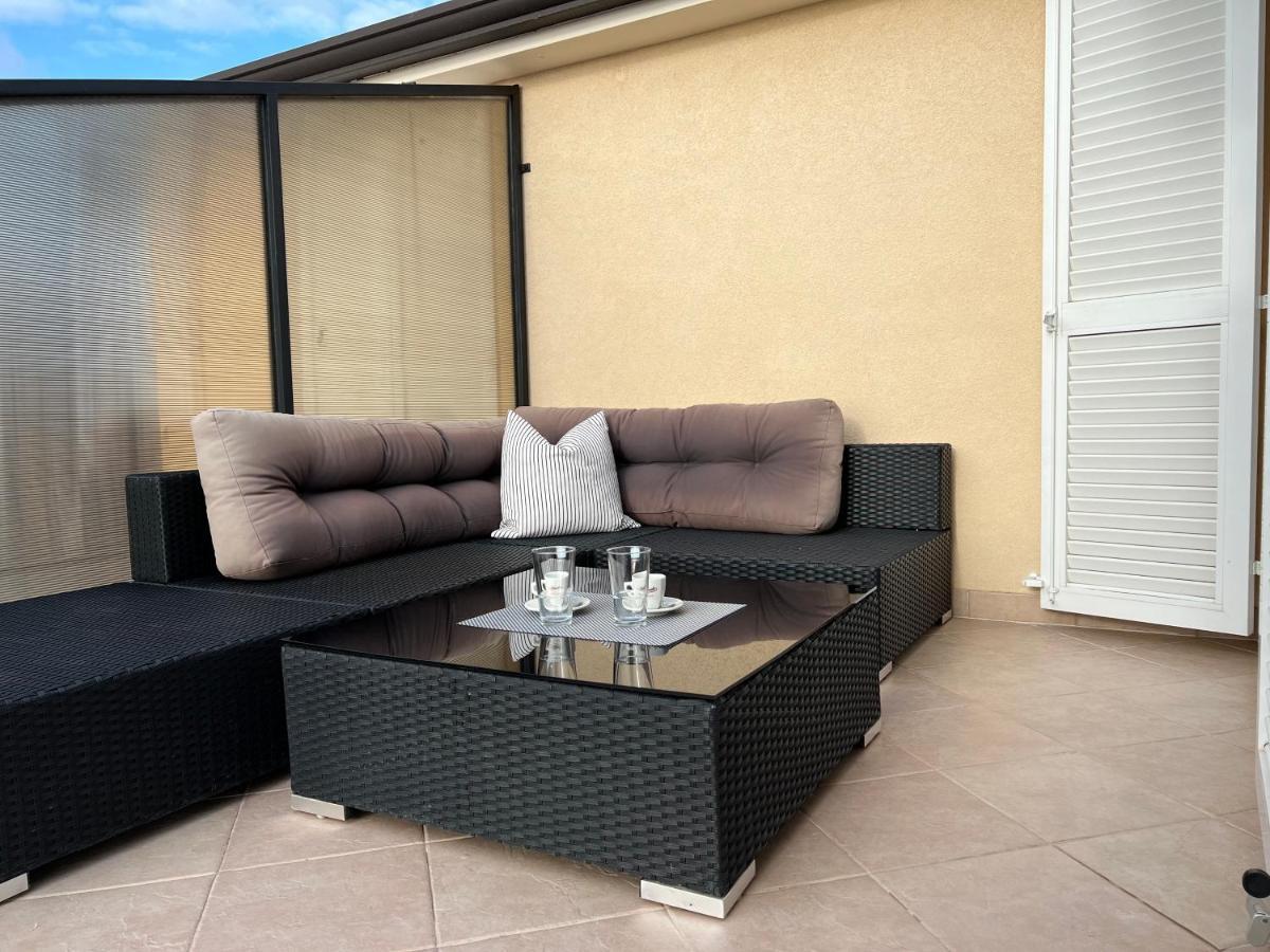 Maj Premium Apartment Porec Bagian luar foto