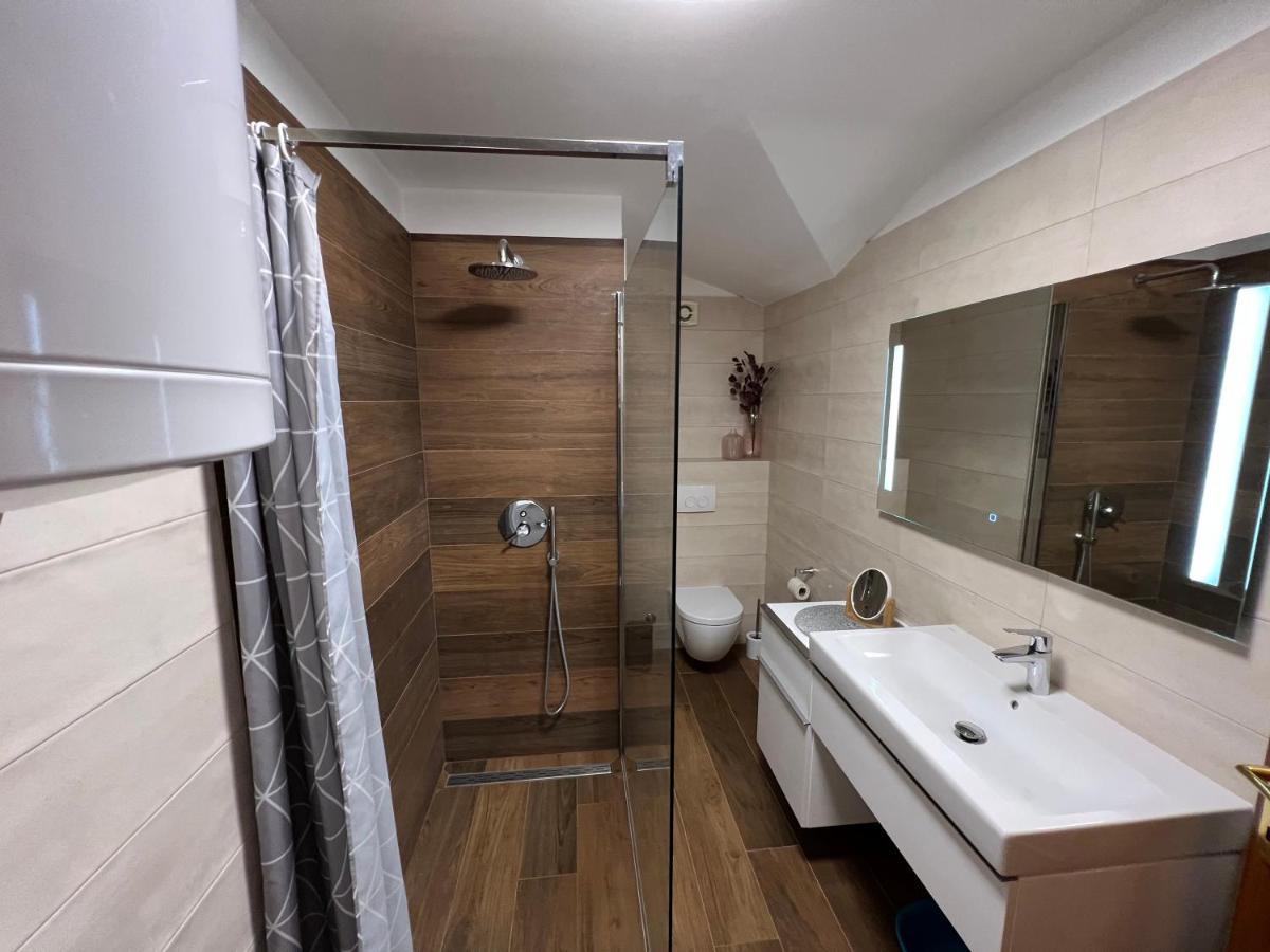 Maj Premium Apartment Porec Bagian luar foto