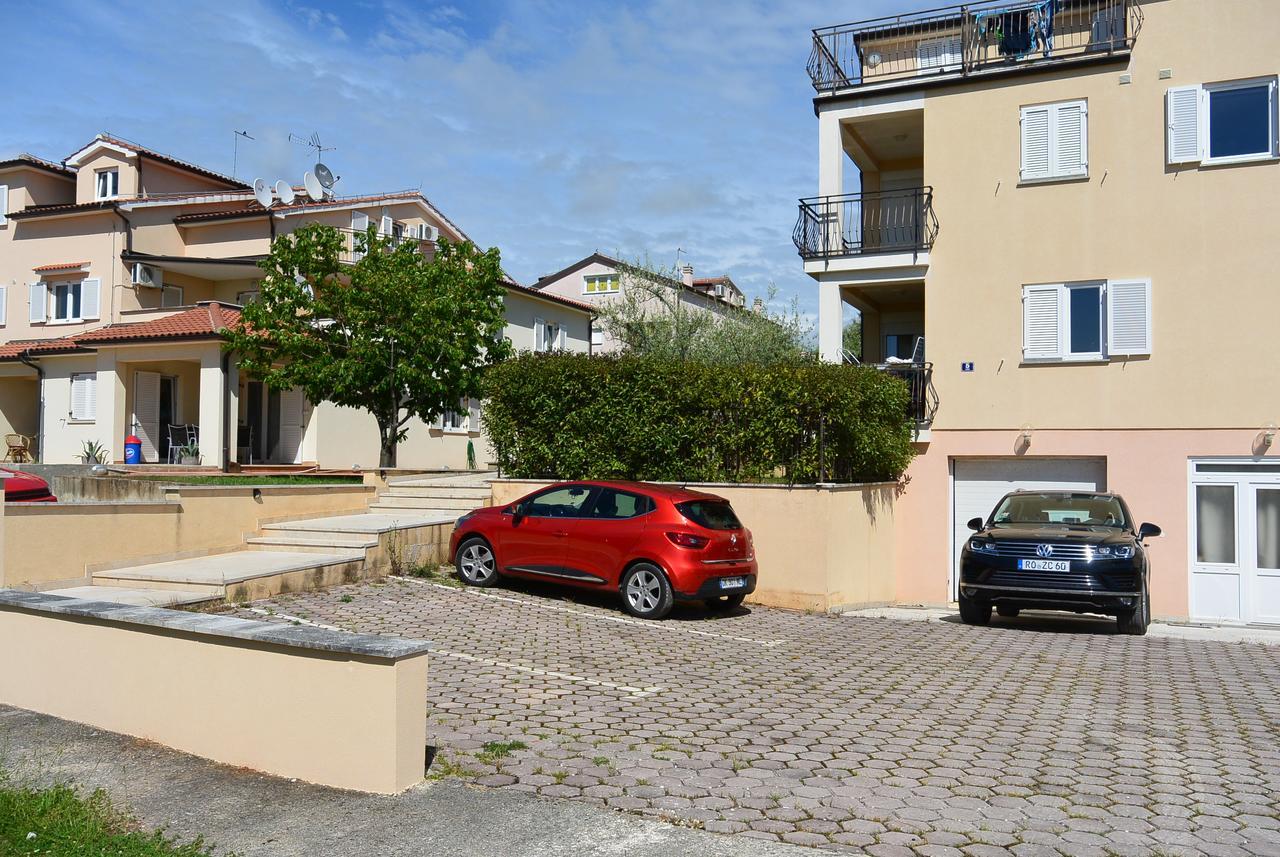 Maj Premium Apartment Porec Bagian luar foto